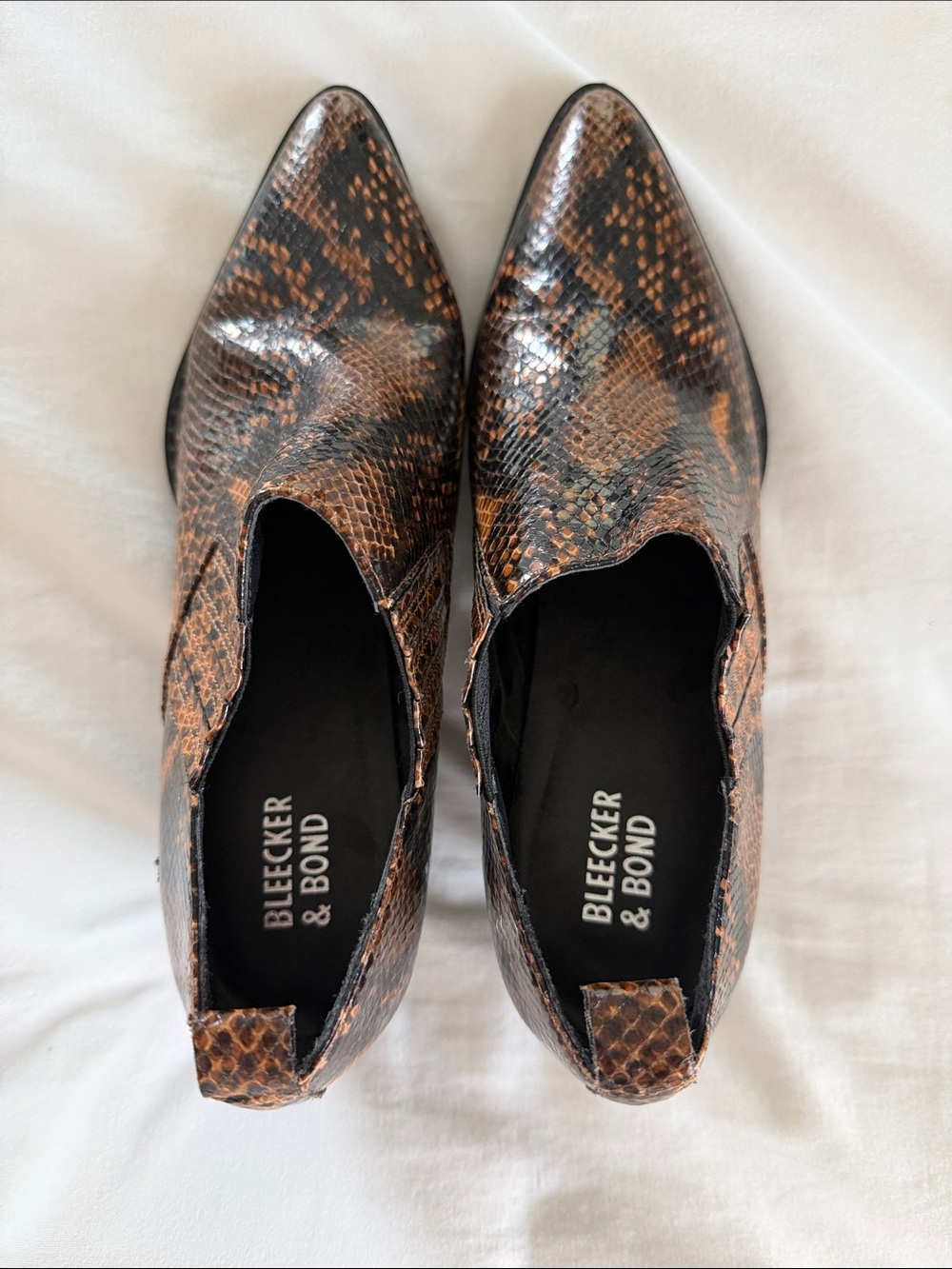 Bleecker & Bond Women's Pointed Toe Snake Print Ankle Shoes Size 7 Brown